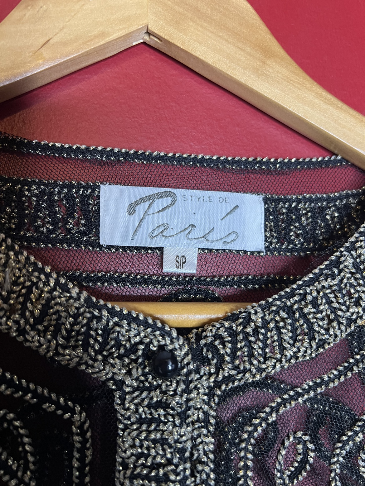 Slightly cropped Vintage Black/gold Sheer button down - photo 4