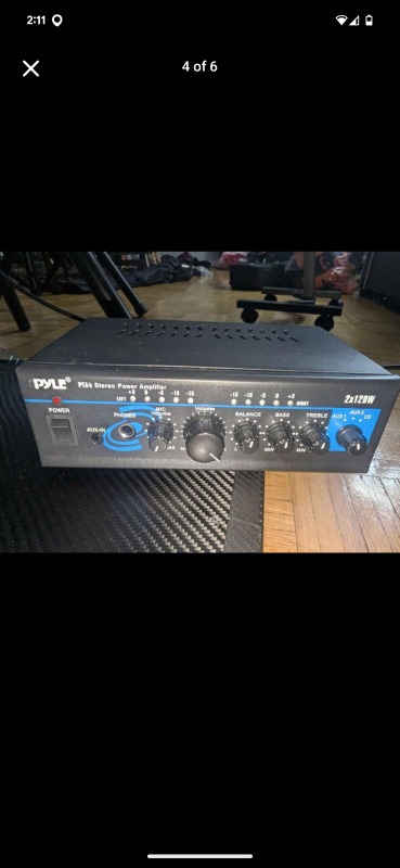 EAW Speakers  +  Two speaker rstands + amplifier image indicator(4)