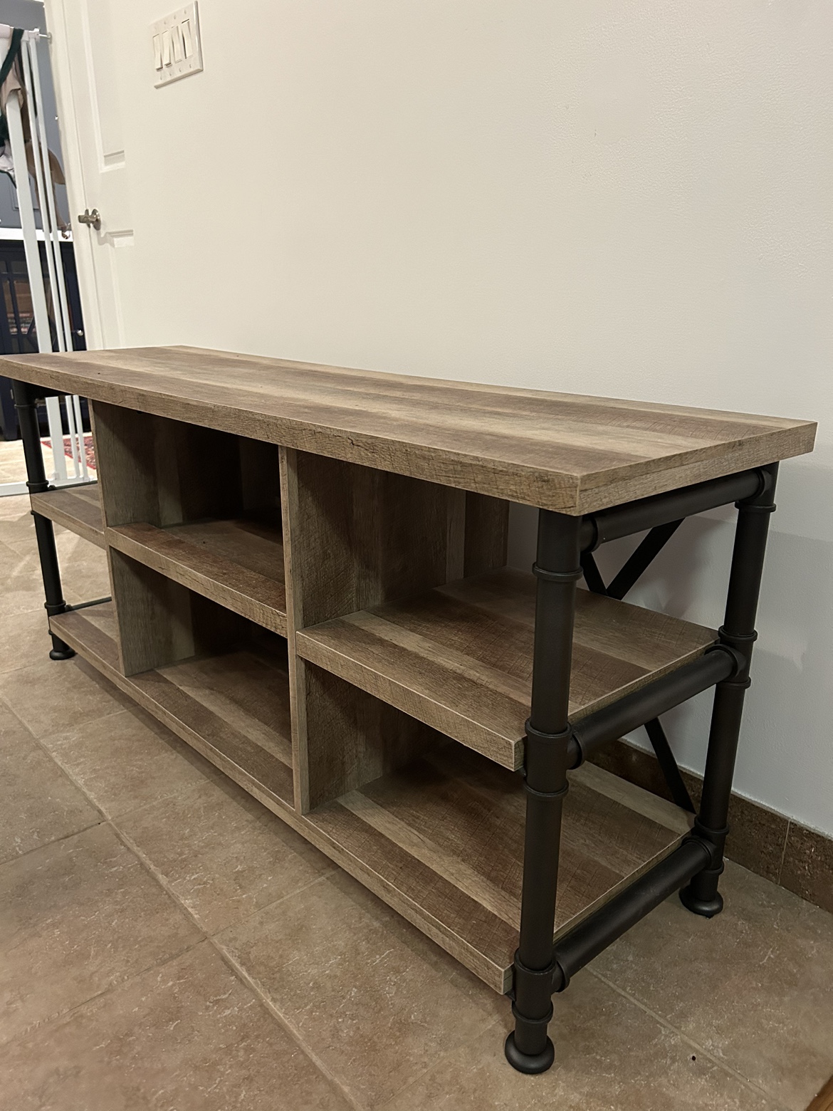 TV stand - photo 3