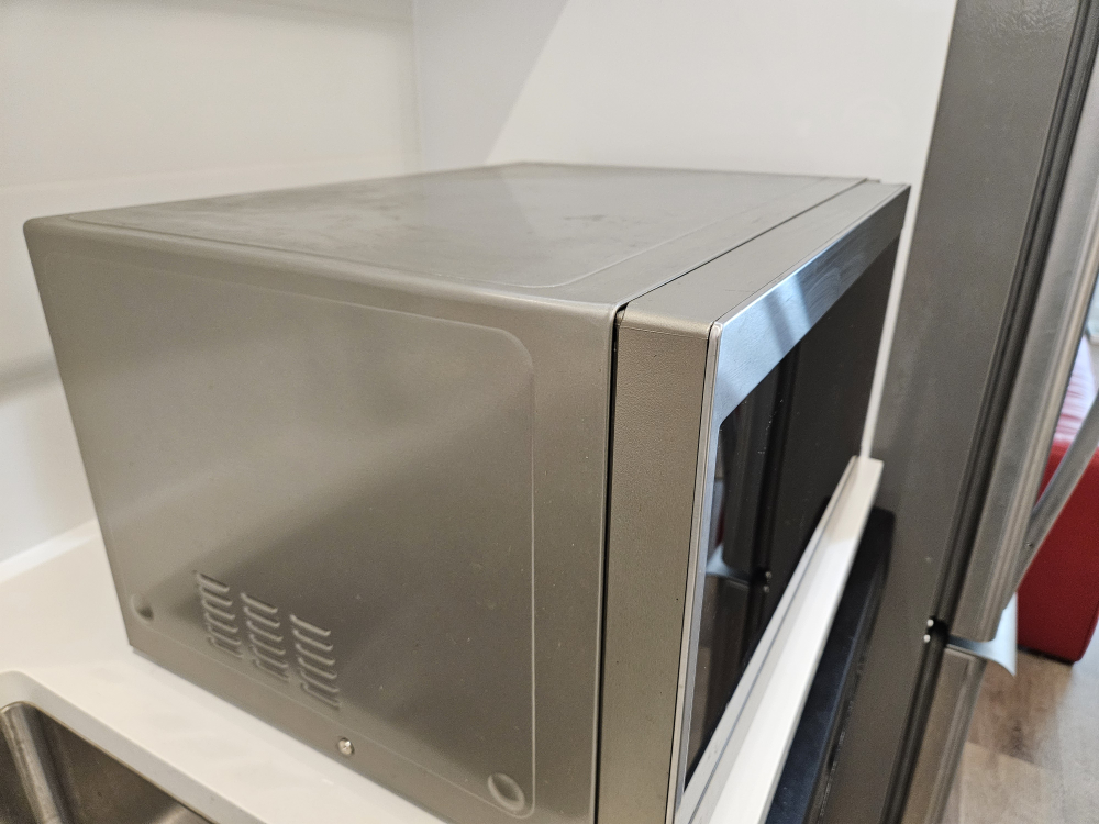 LG Microwave - photo 4