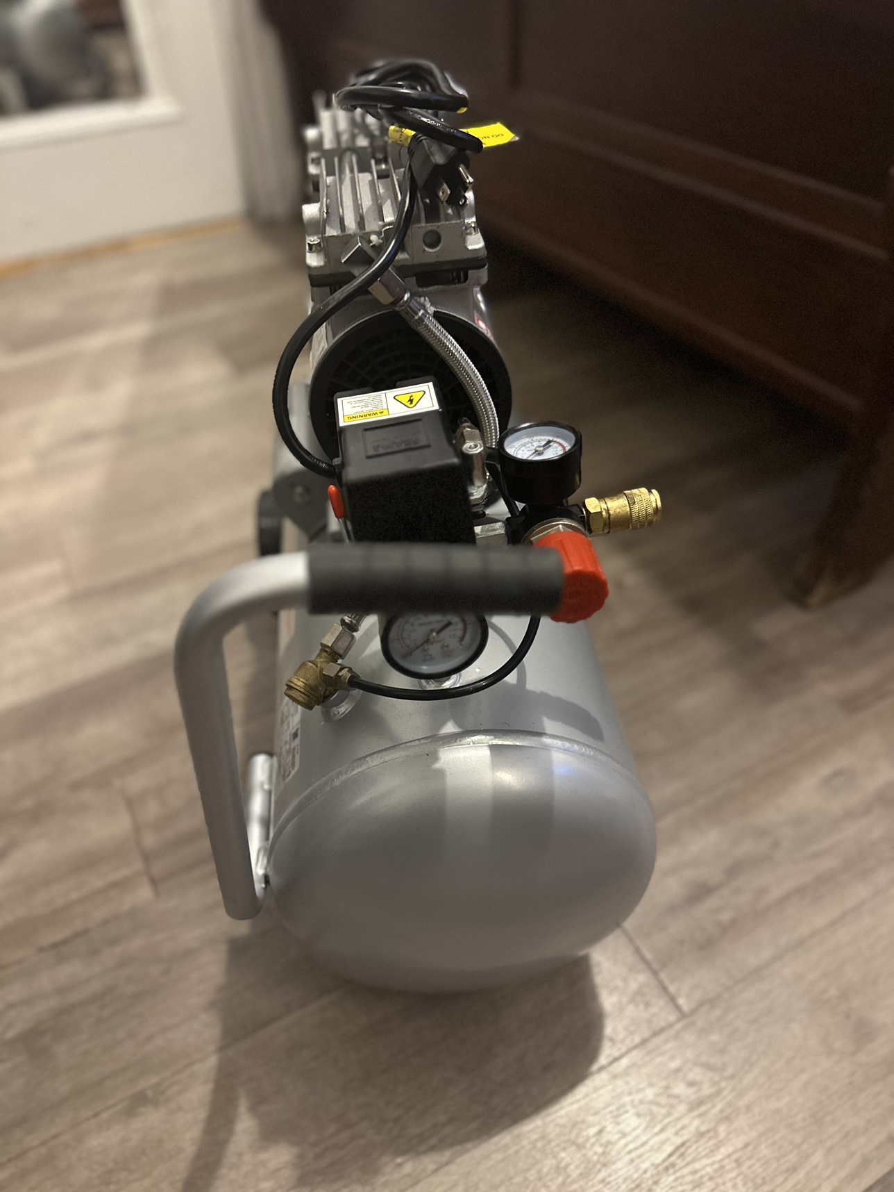 Air compressor- California air tools 8GL - photo 4