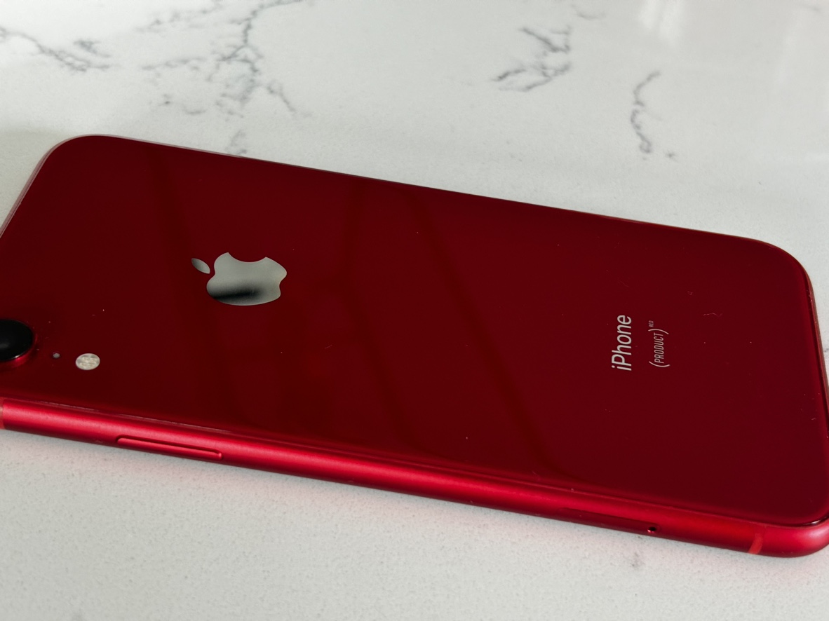 Red iPhone XR - 64GB image indicator(3)