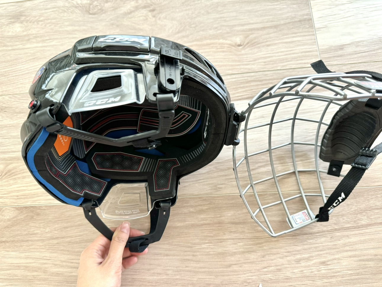 CCM Fitlite 3DS Junior Hockey Helmet Combo - photo 5