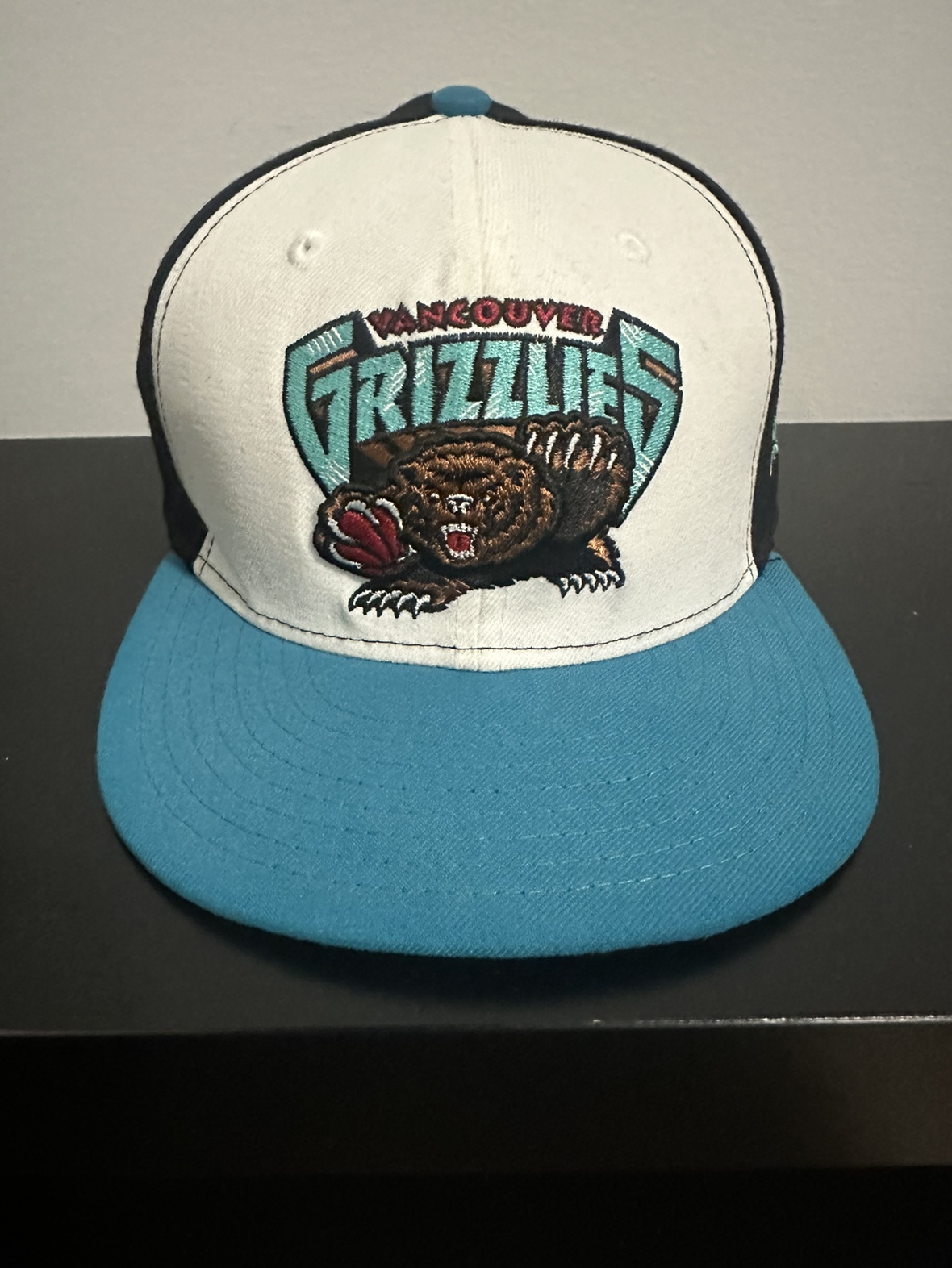Vancouver Grizzlies Snapback Hat thumbnail