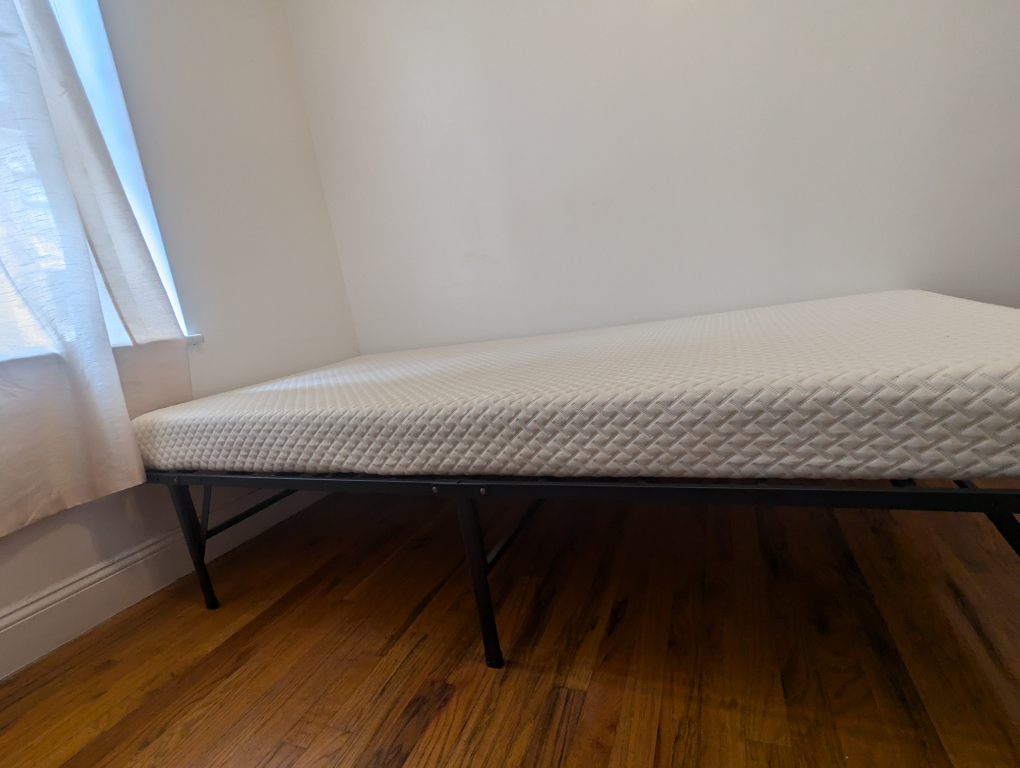 Twin Size Mattress+Metal Bed Frame