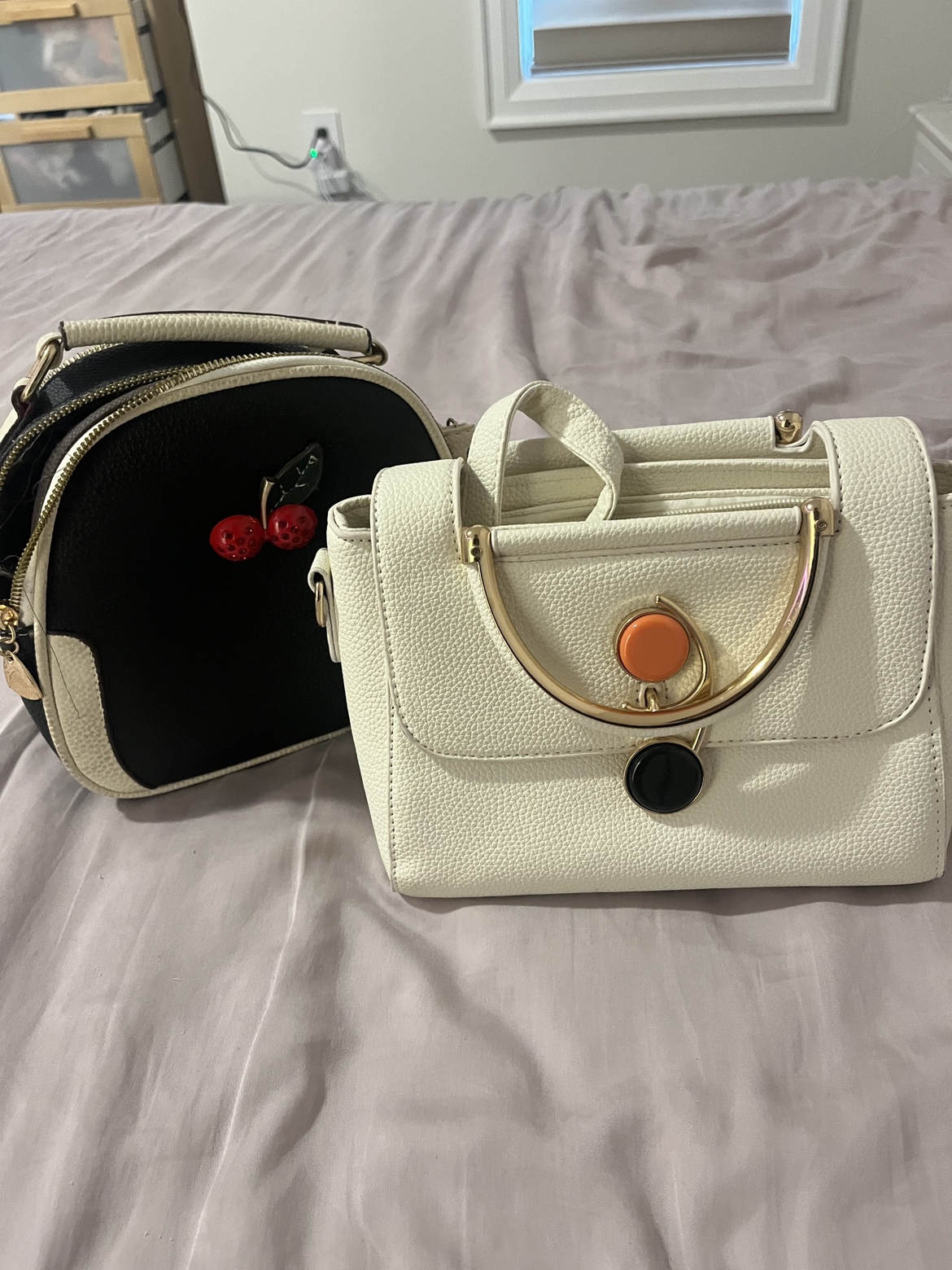 White and Black Handbag Purse Bundle