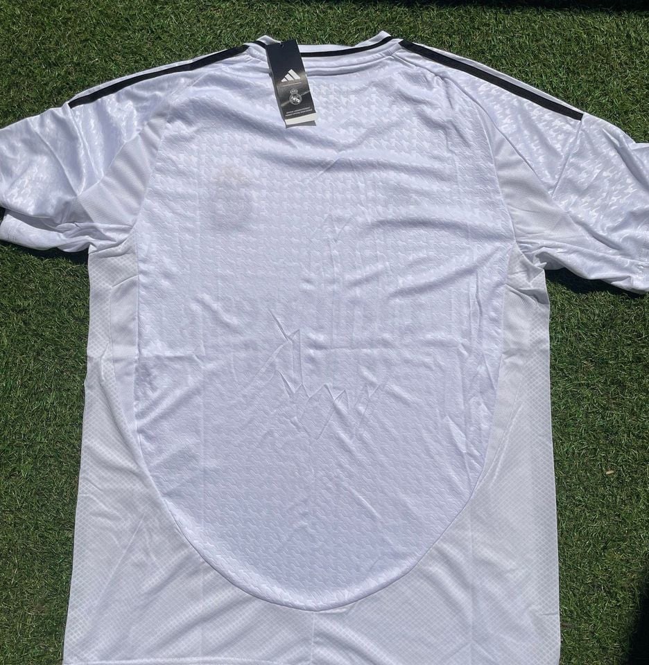 Real Madrid 24/25 Home Soccer Jersey/ Shirt - photo 2