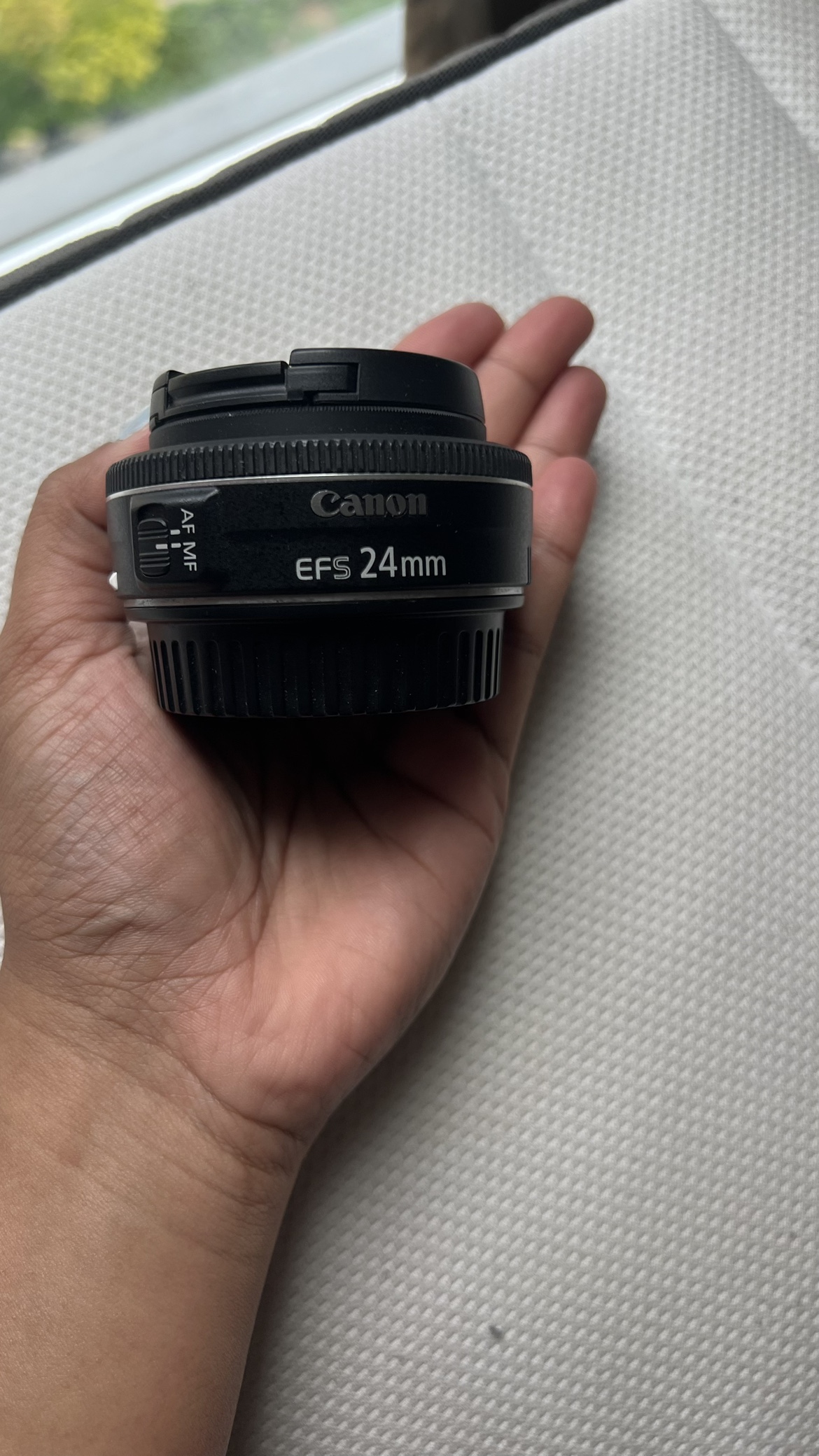 Canon 24 mm Lens - photo 3