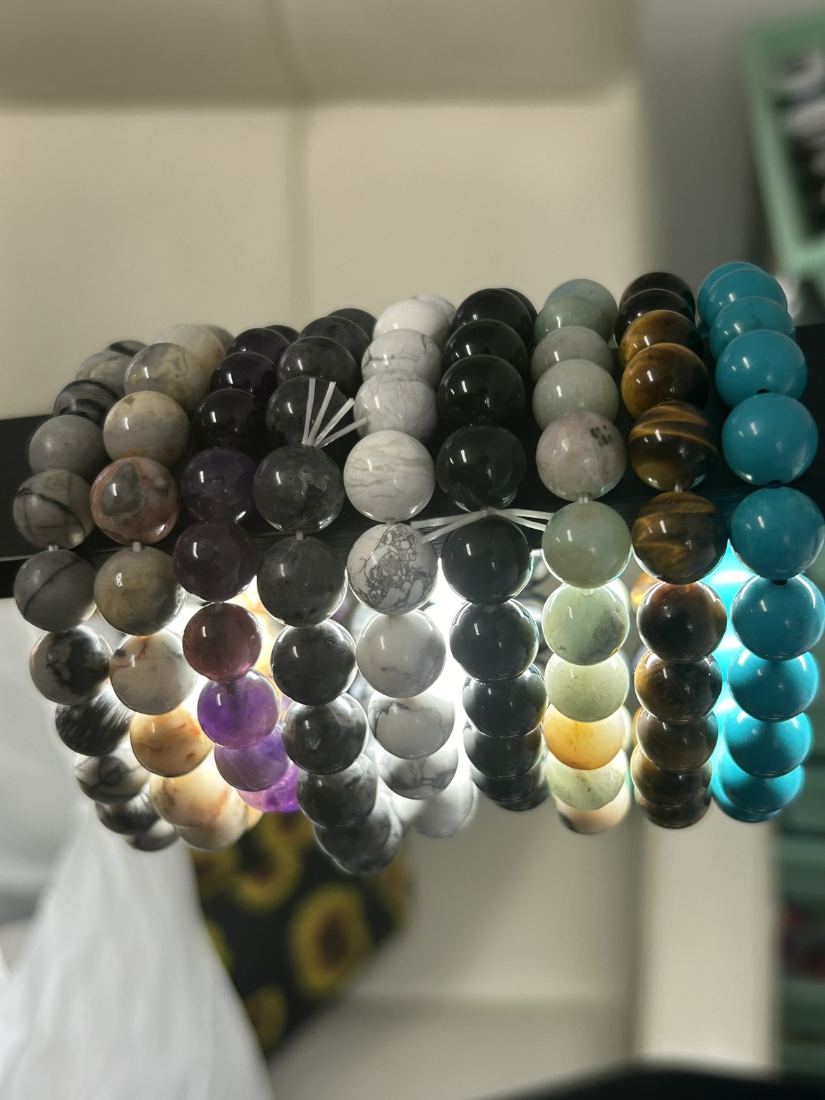 Crystal bracelet image indicator(4)