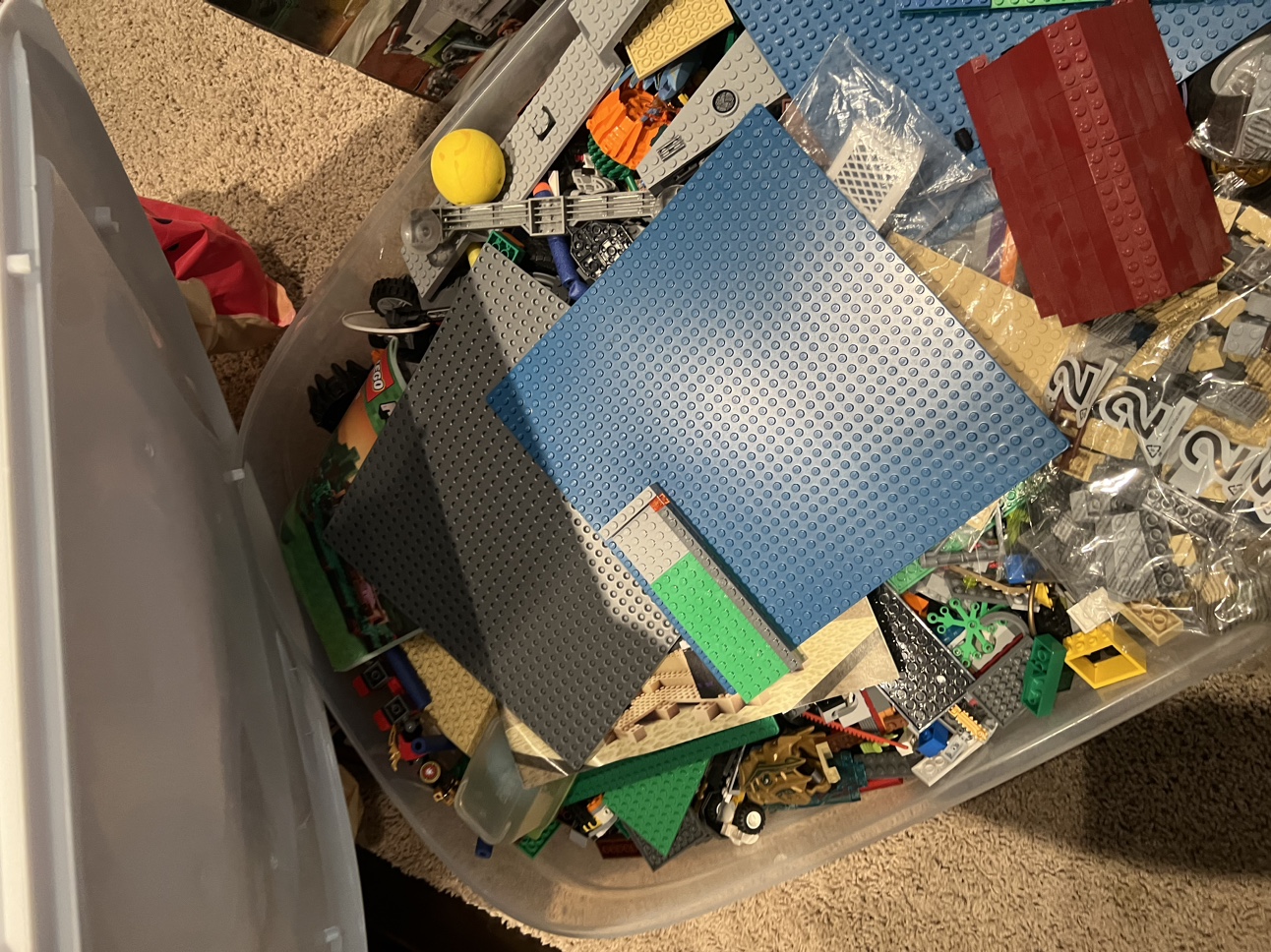 Large bin of LEGO bricks - photo 5