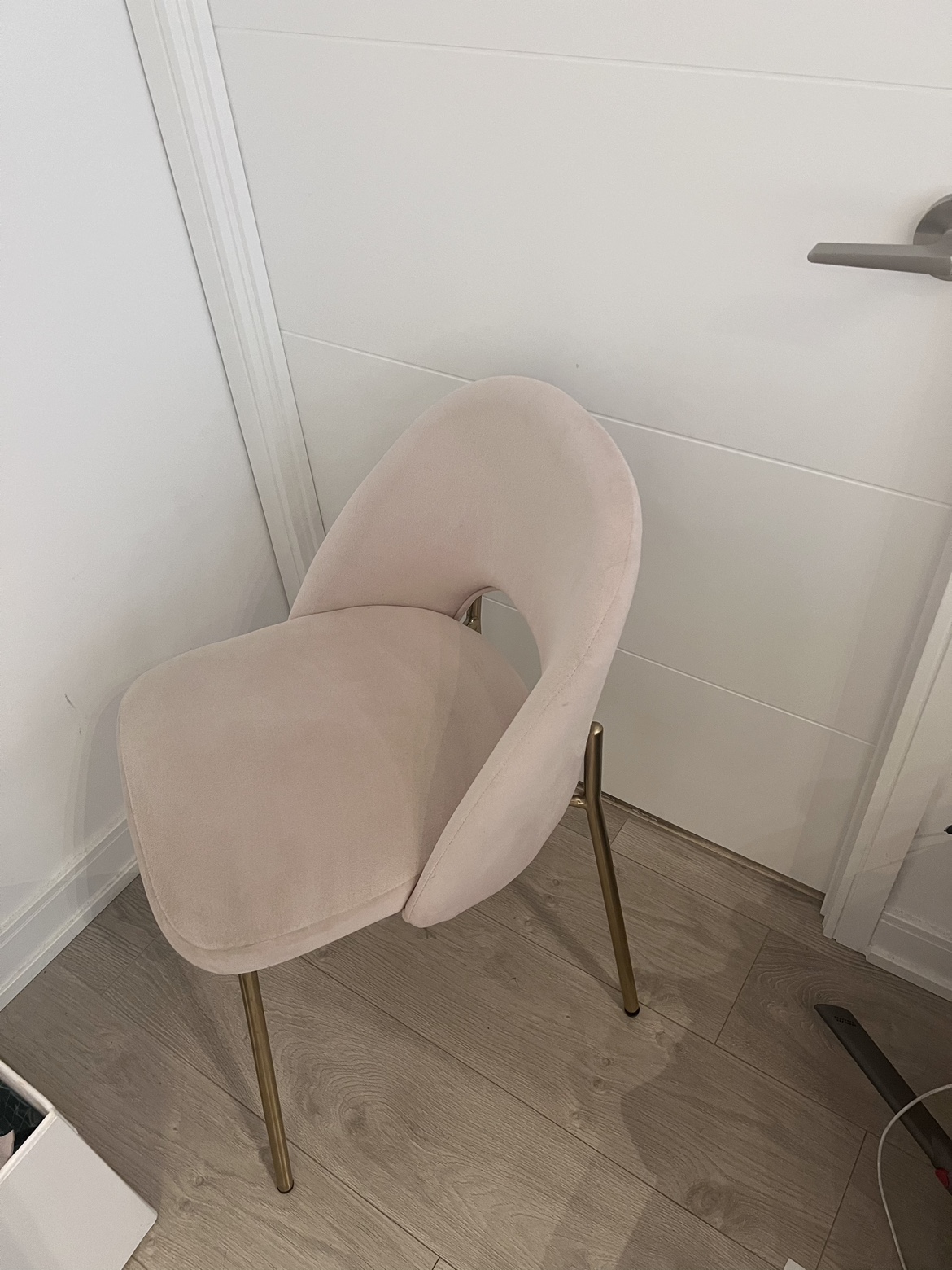 Pink Velvet Dining Chair thumbnail
