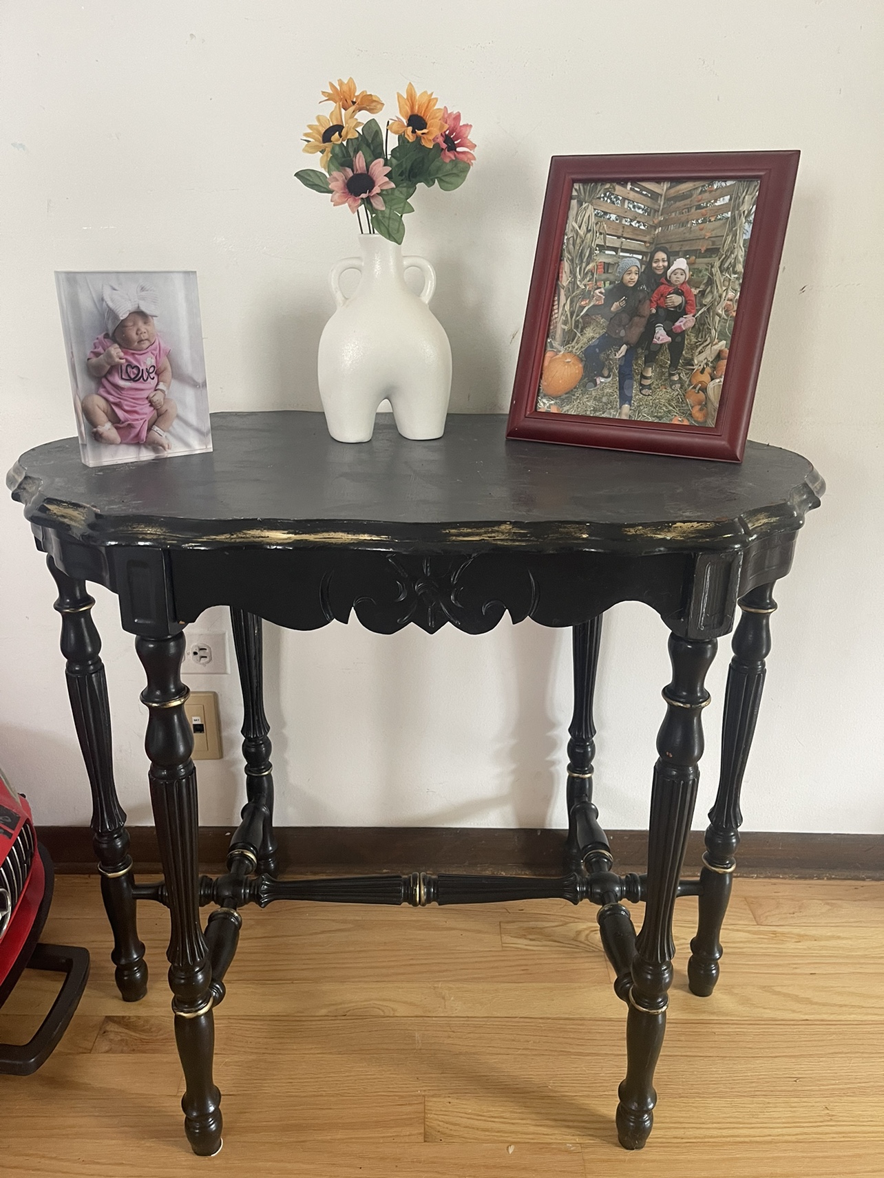 Black side table please check more pictures Description