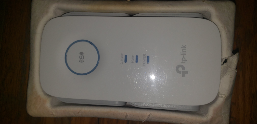 TP-Link Wi-Fi Range Extender thumbnail