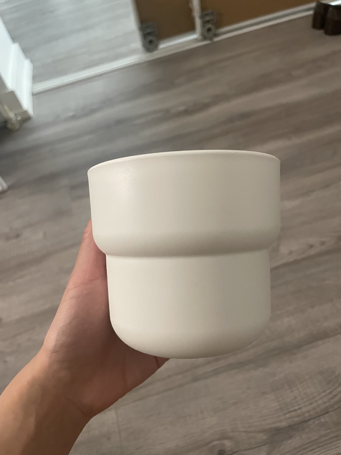 IKEA White Plastic Pot thumbnail