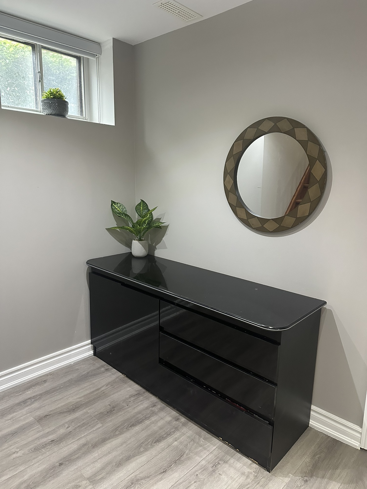 Black Dresser