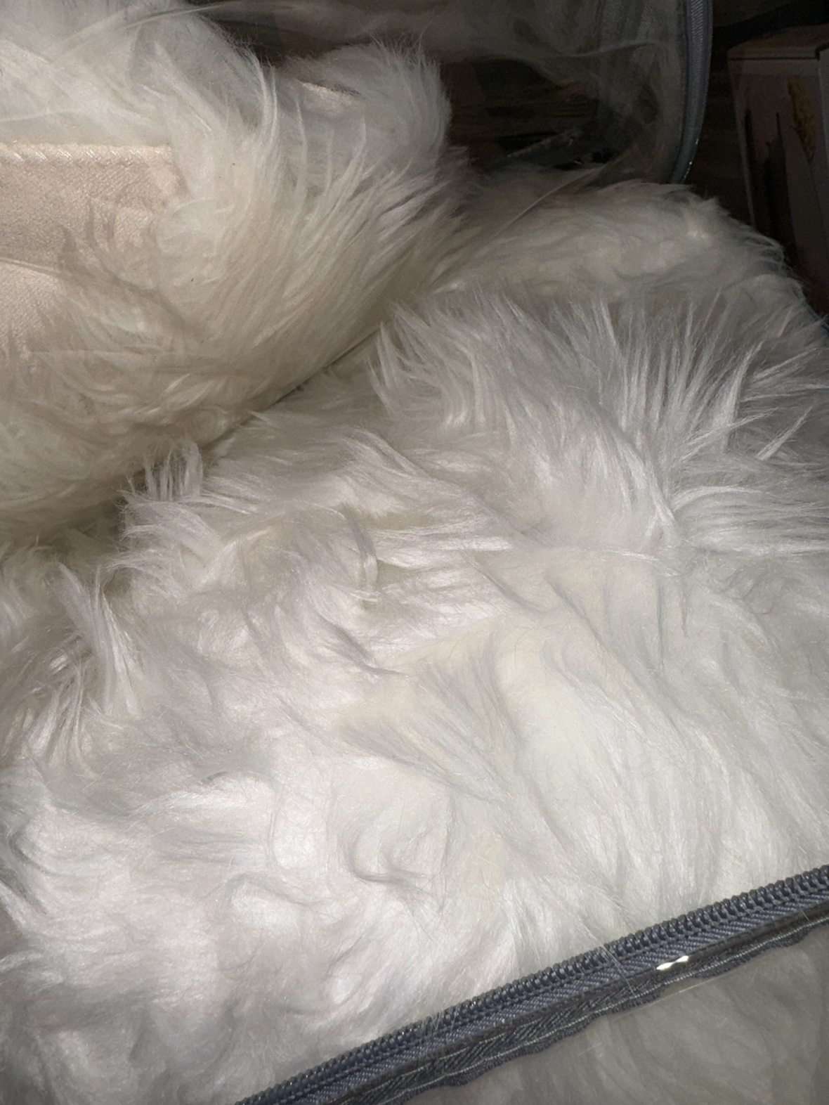White Faux Fur Rug/Throw/Pillow Set - photo 2