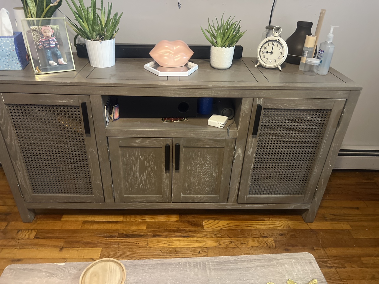 TV Stand - photo 2