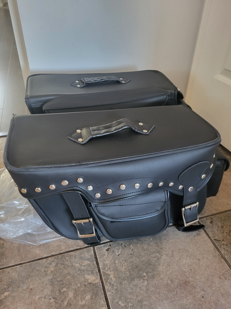 Milwaukee throw over motorcycle saddlebags (New with tag)