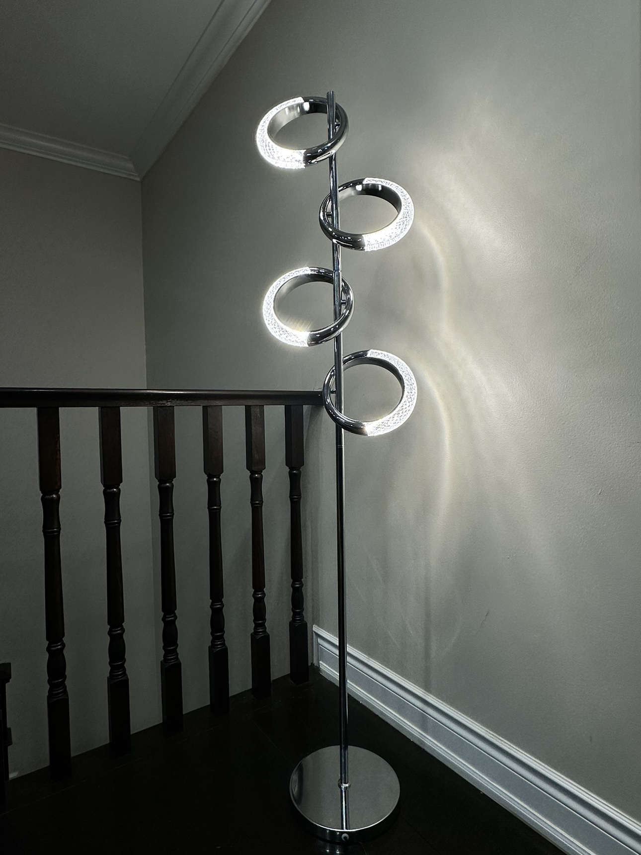 LED Floor Lamp - photo 3