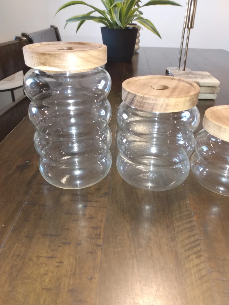 Set of 5 Glass Jars with Wooden Lids image indicator(2)