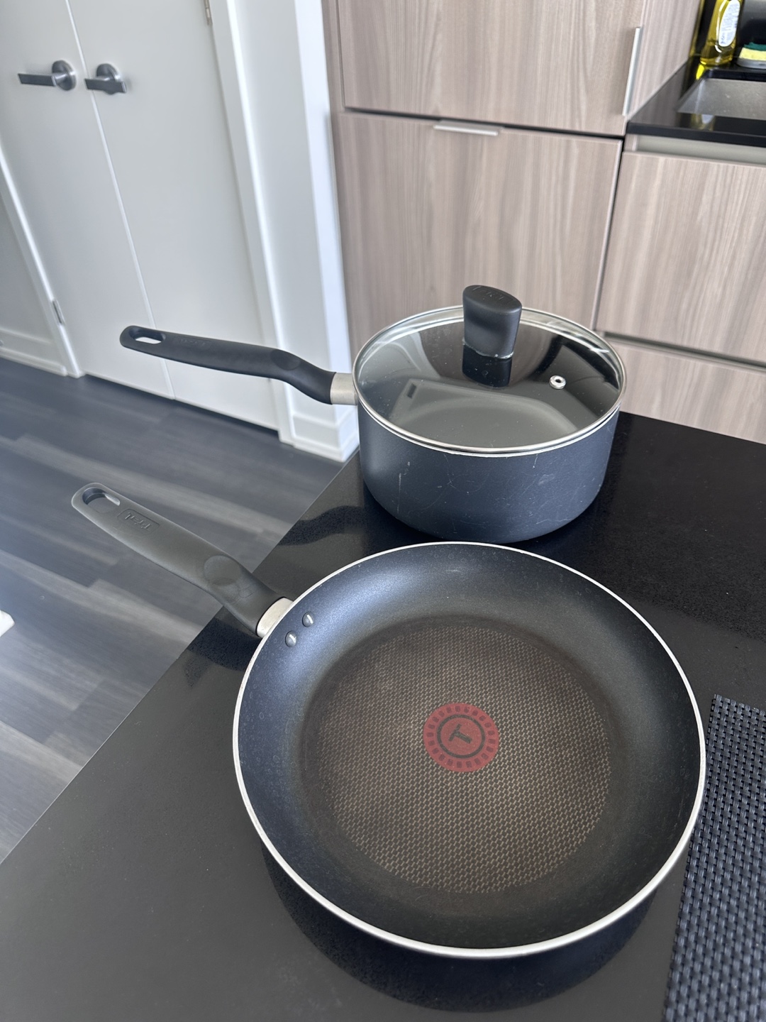 Saucepan and frying pan