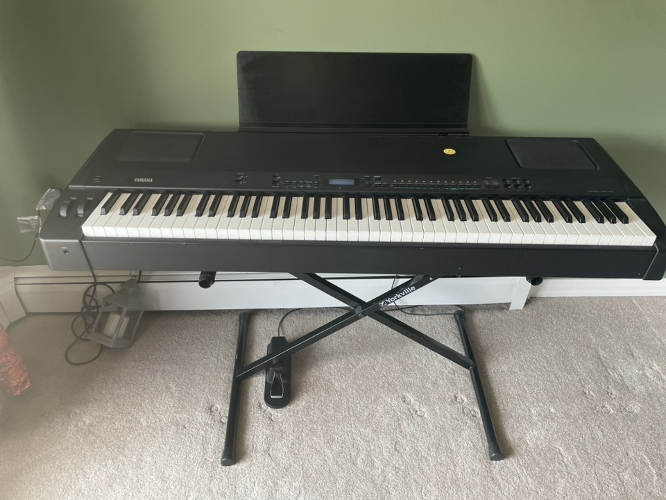 Yamaha P200 Electronic Piano
