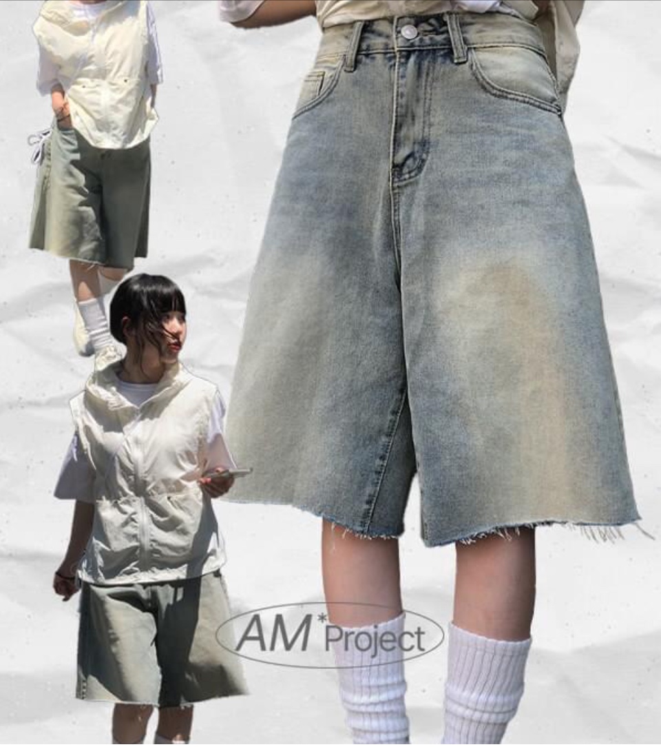 Faded bermuda denim shorts thumbnail