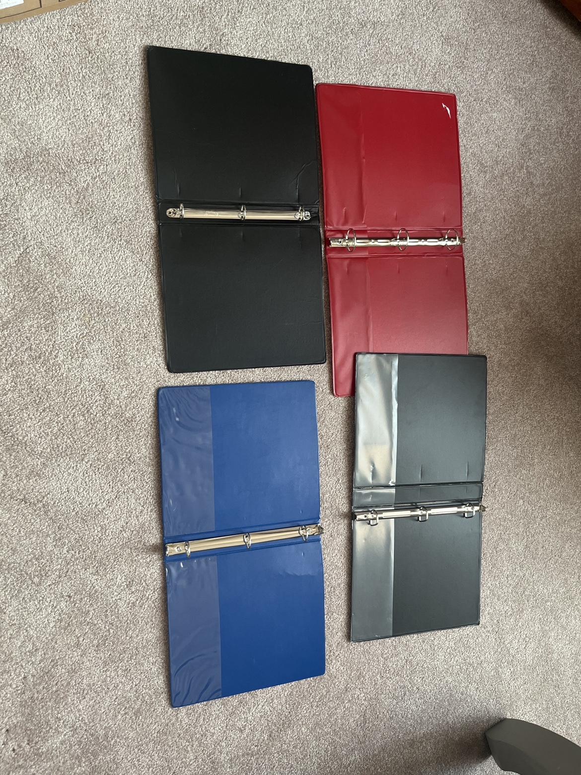 #freecycle 4 3-Ring Binders - photo 2