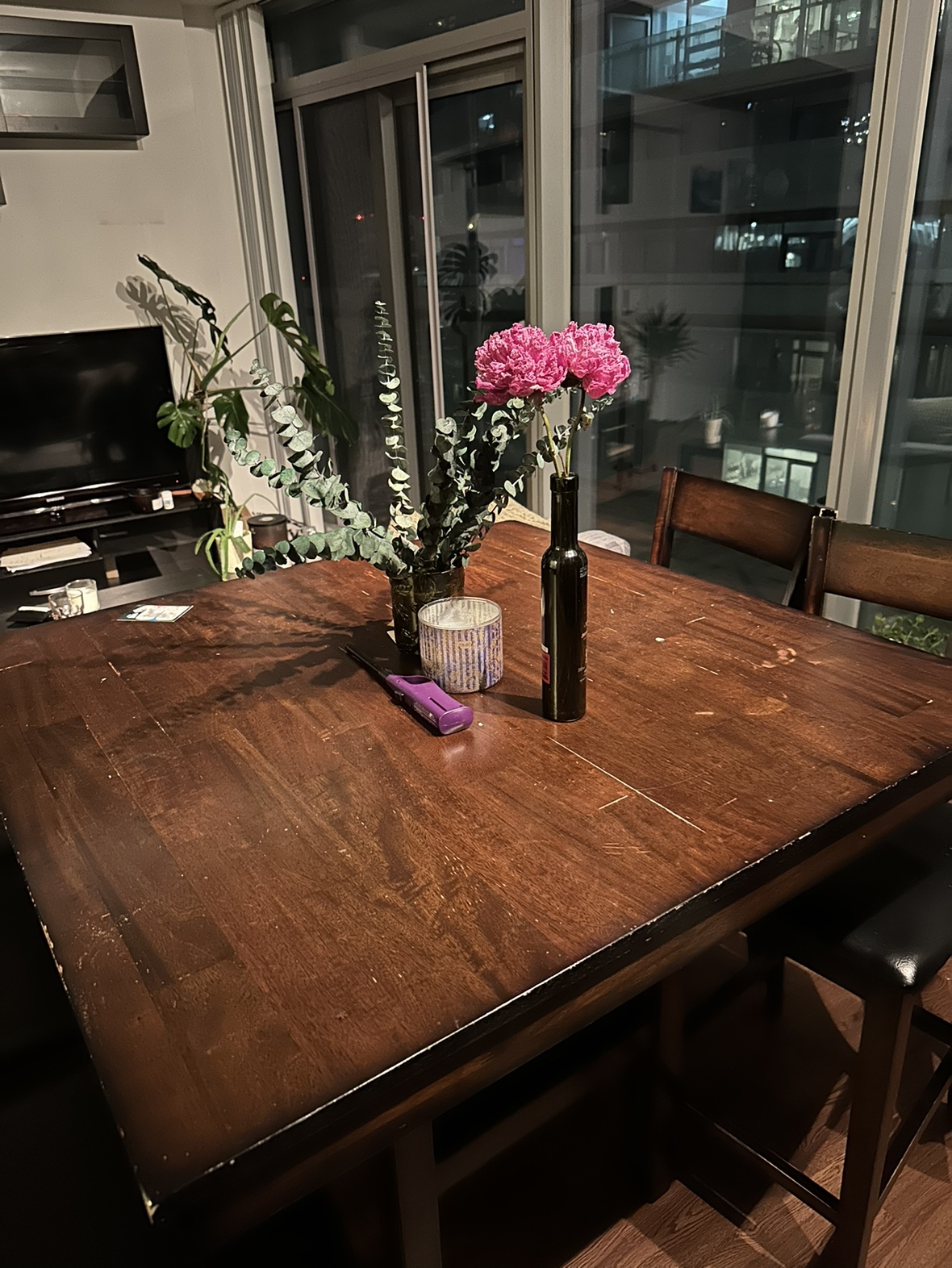 Dinning table and chairs