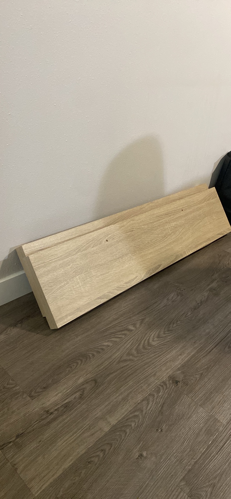 Floating shelves
