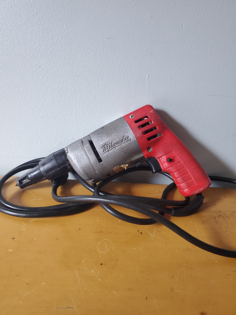 Milwaukee 6747-1 Screw Shooter 2500 RPM Corded Power Tool image indicator(2)