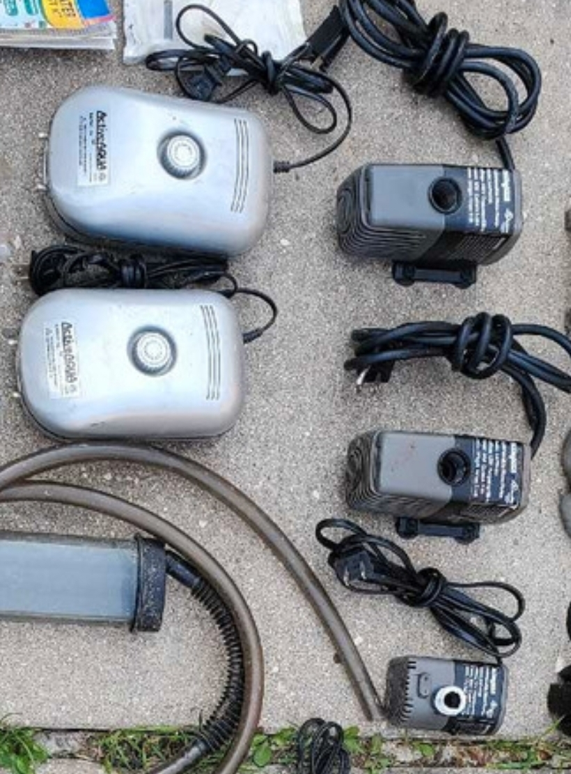 Assorted Aquarium accessories