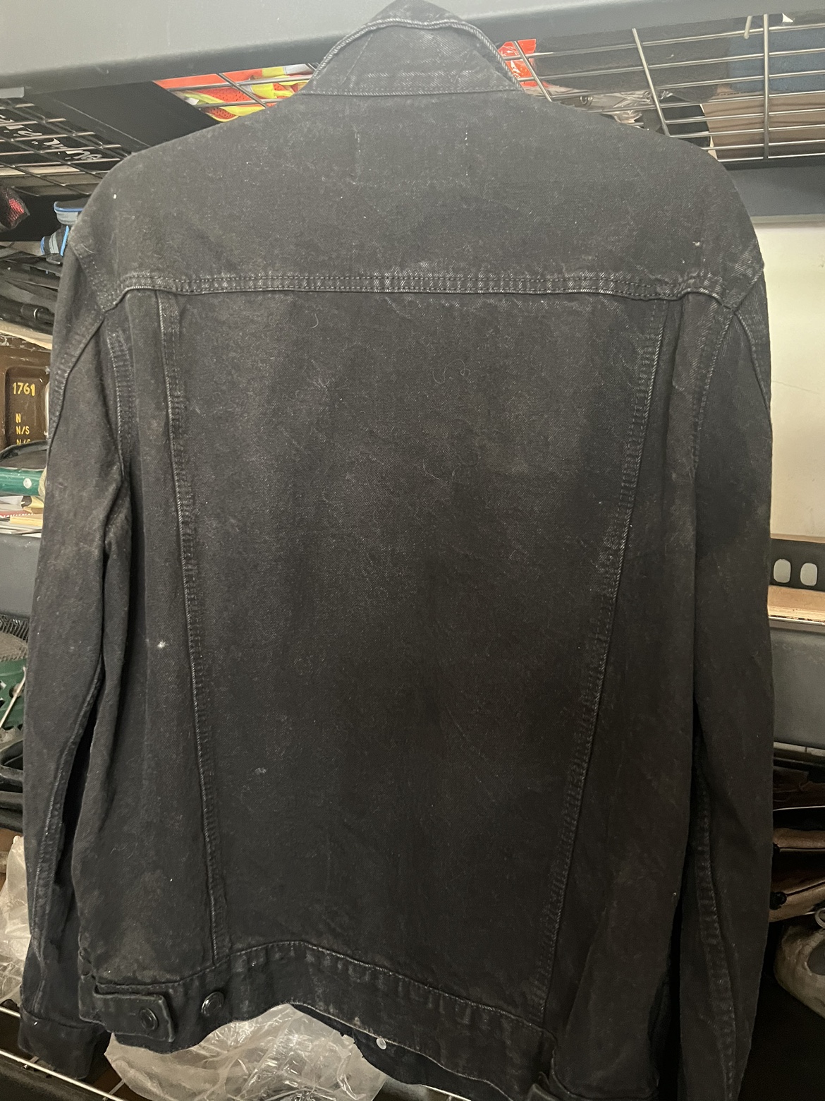 Men’s Large Black Denim Jacket image indicator(3)