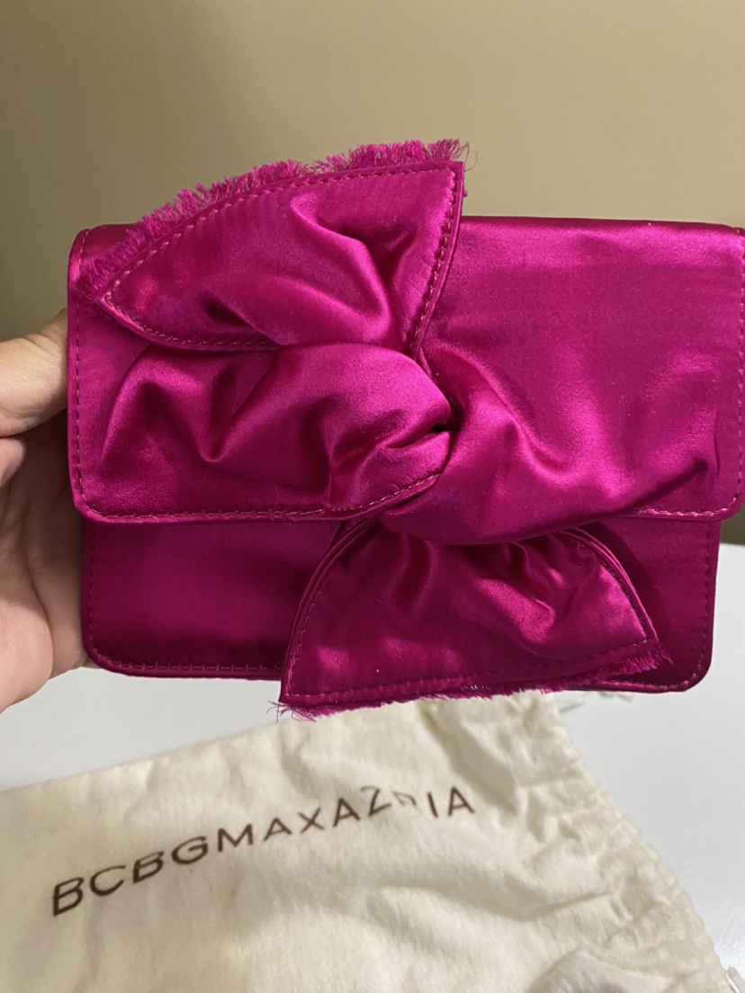 BCBG Max Azria vintage  Pink Satin Bow Clutch - photo 2