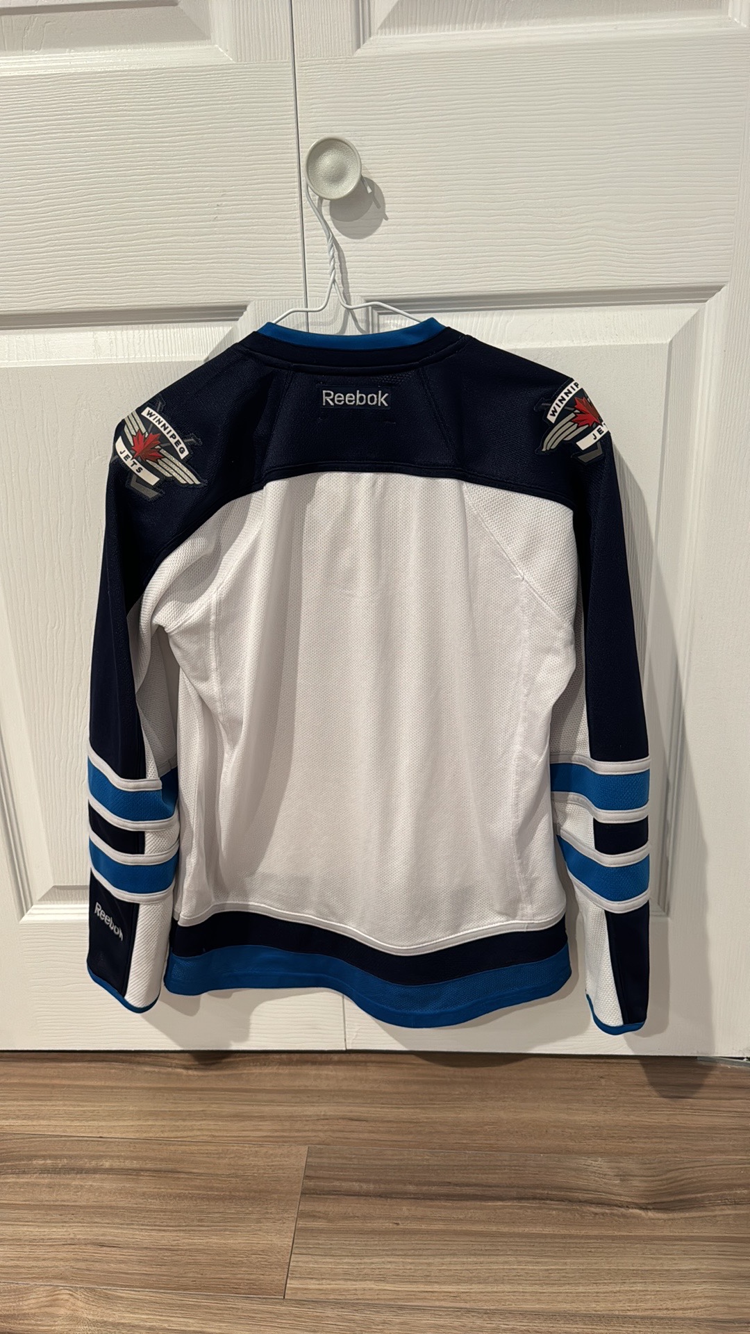 Winnipeg Jets Reebok Women’s Jersey - photo 4