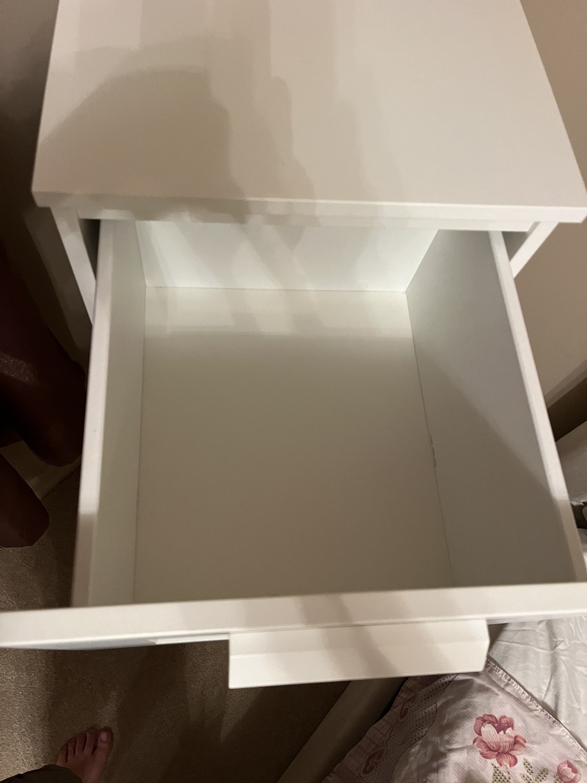 White 4 drawers chest - photo 3