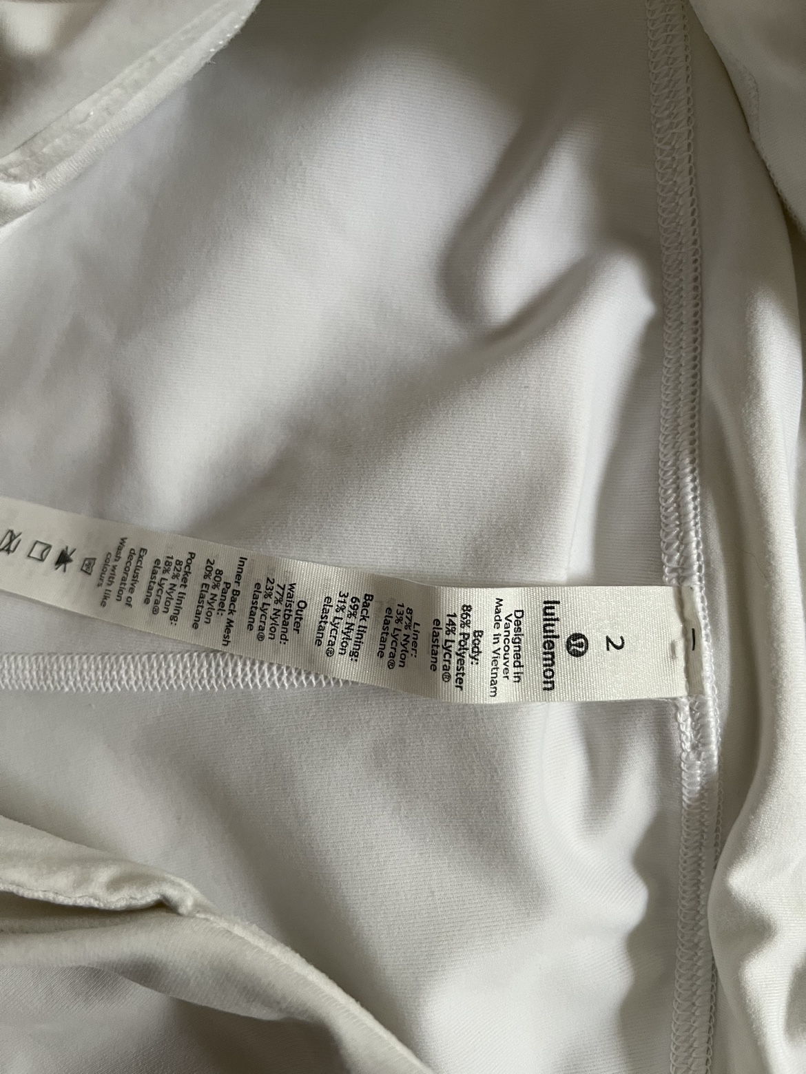 Lululemon run skirt image indicator(4)