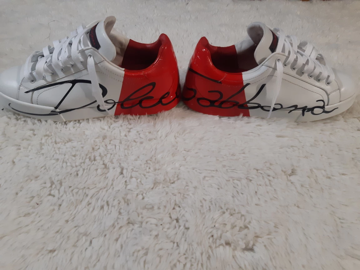 Dolce & Gabbana sneakers. Leather