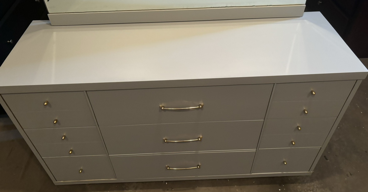 Vintage dresser - photo 3