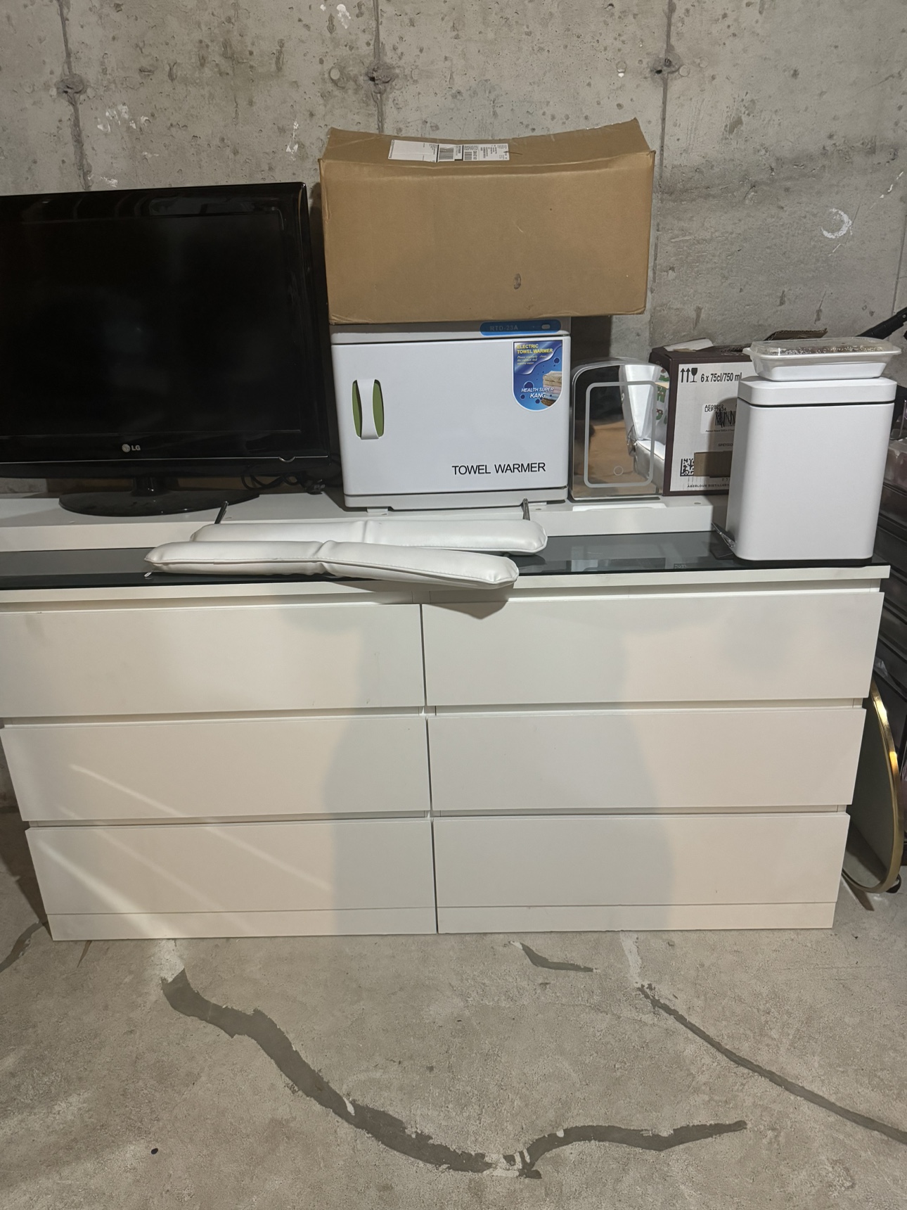 dresser - photo 3