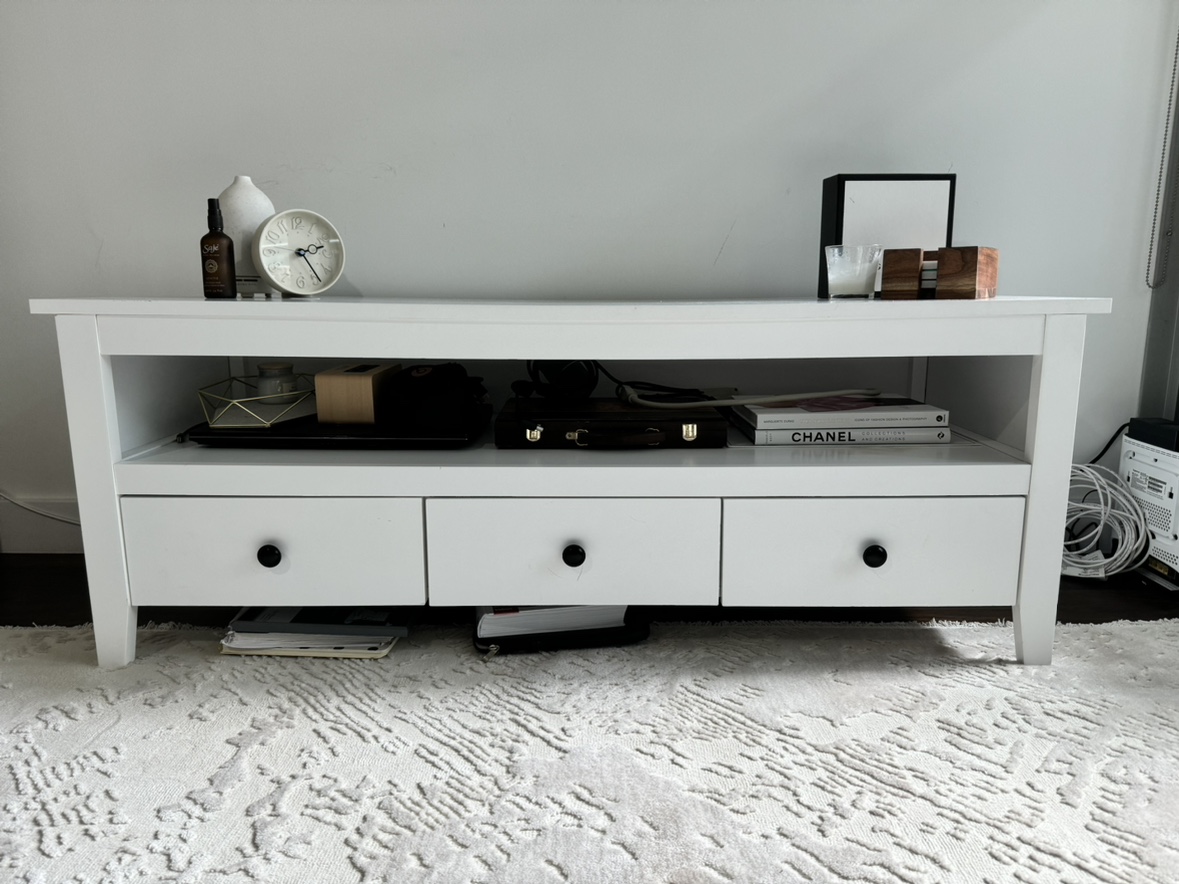 TV stand - photo 5