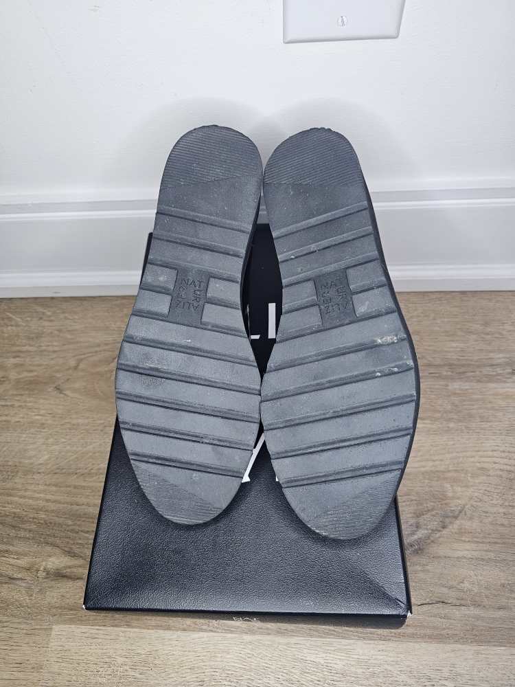 Naturalizer Patent Leather Loafers Women's 8.5 image indicator(6)