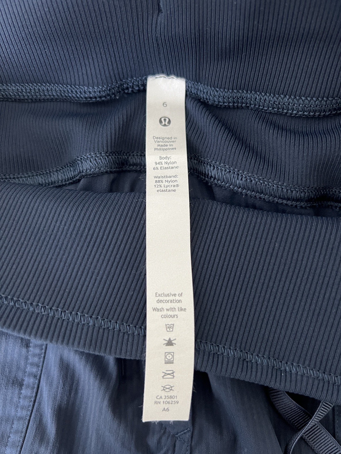 Lululemon Bottoms - size 6 (Bundle) image indicator(6)