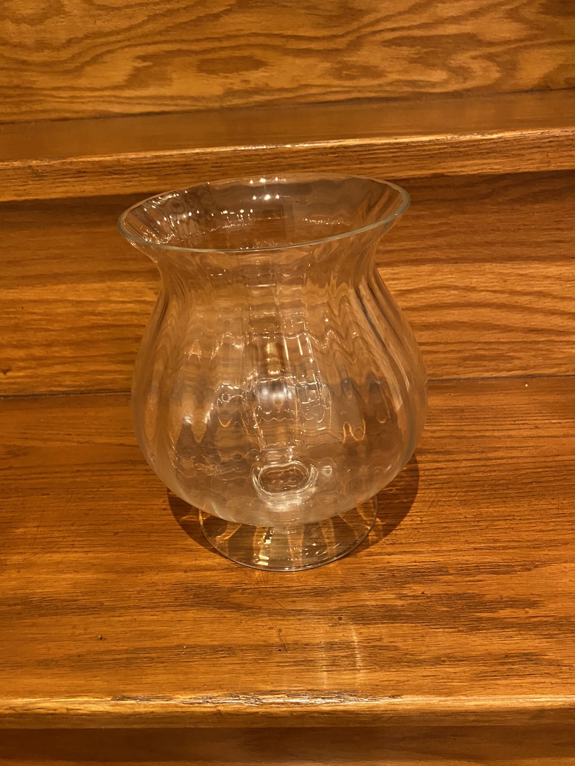 Clear Pedestal Glass Vase image indicator(3)
