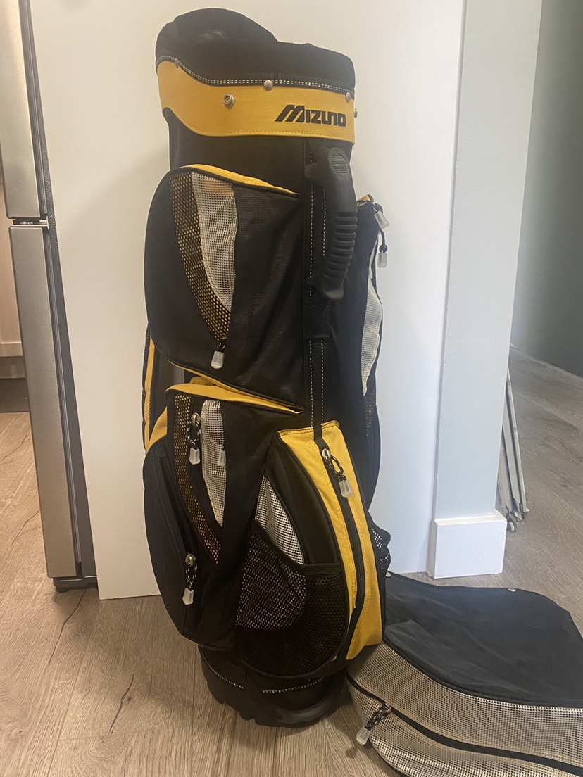Mizuno golf bag Yellow / Black - 5 Divider - club cover thumbnail