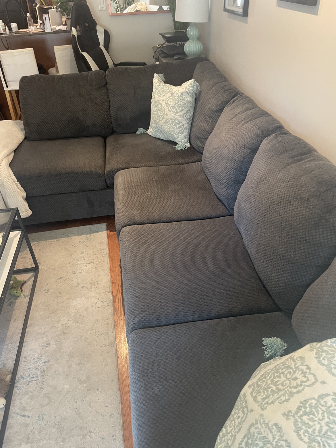 Moving sale: Mint condition 2-Piece Left-Facing Sectional - Grey - photo 2