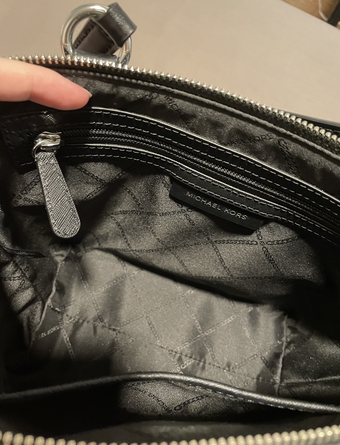 MICHAEL KORS Authentic Black Crossbody Bag - photo 5