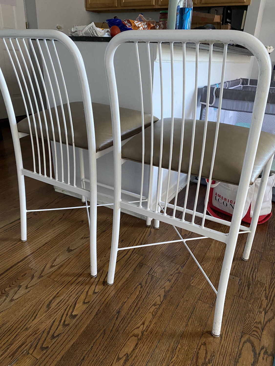 2 bar stools - photo 2