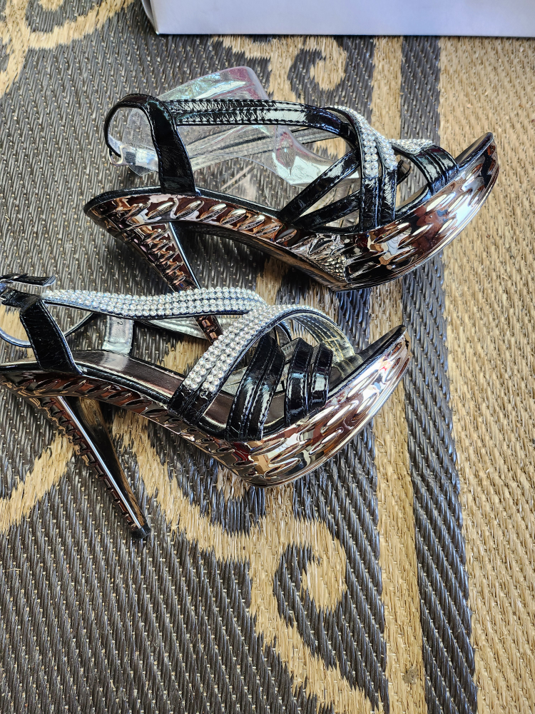 Figlia Rhinestone Heels image indicator(2)