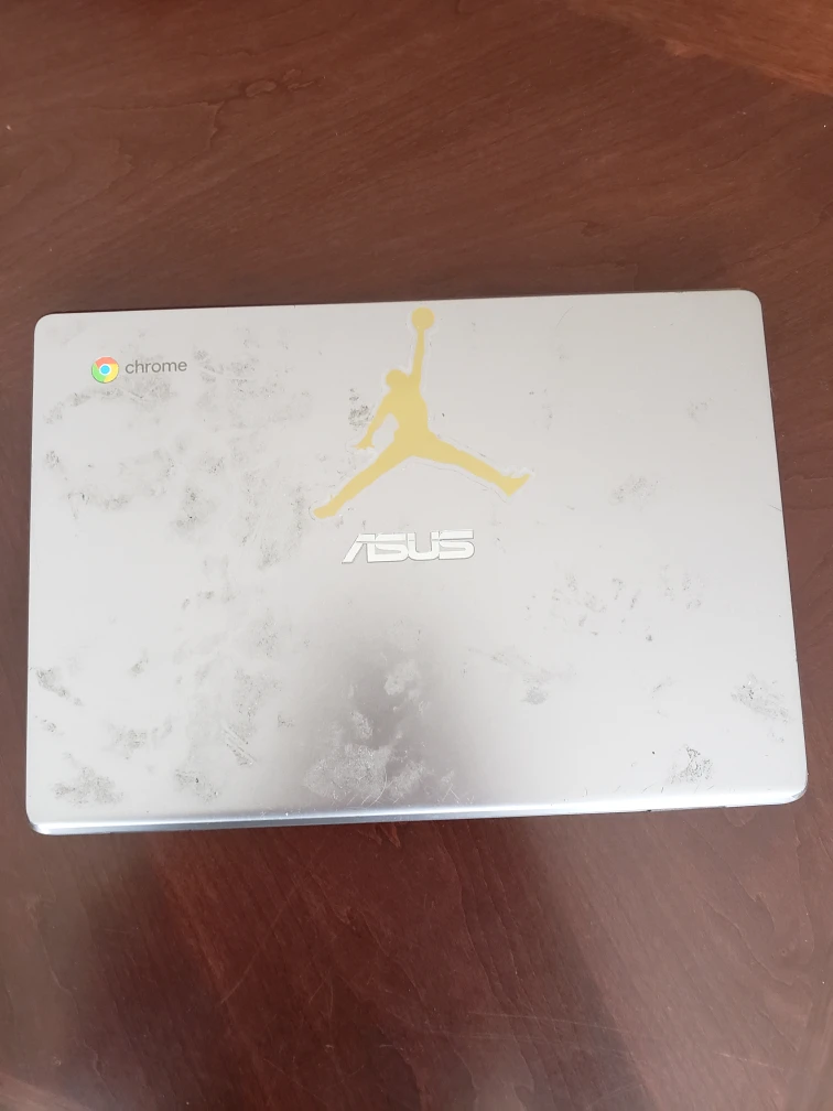 ASUS Chromebook C223NA image indicator(2)